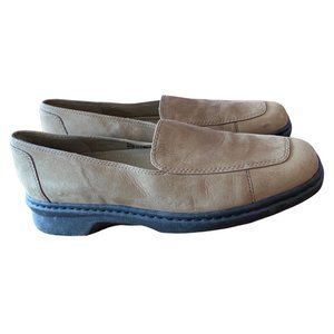 Clark’s Springers 30213 - Beige leather suede loafers Women’s 9M